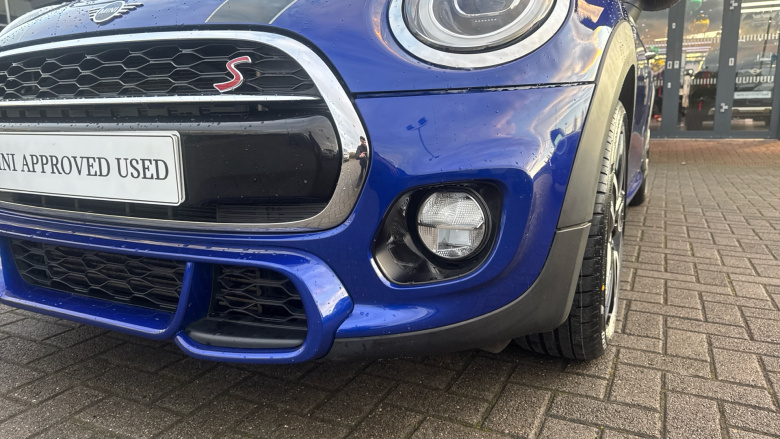 MINI Hatchback 2.0 Cooper S Sport II 3dr Petrol Hatchback